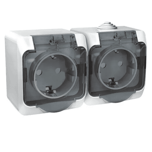Розетка двойная накладная Systeme Electric Etude PA16-244B, с заземлением и защитными шторками, с крышкой, 16А, 250В, IP44, белый