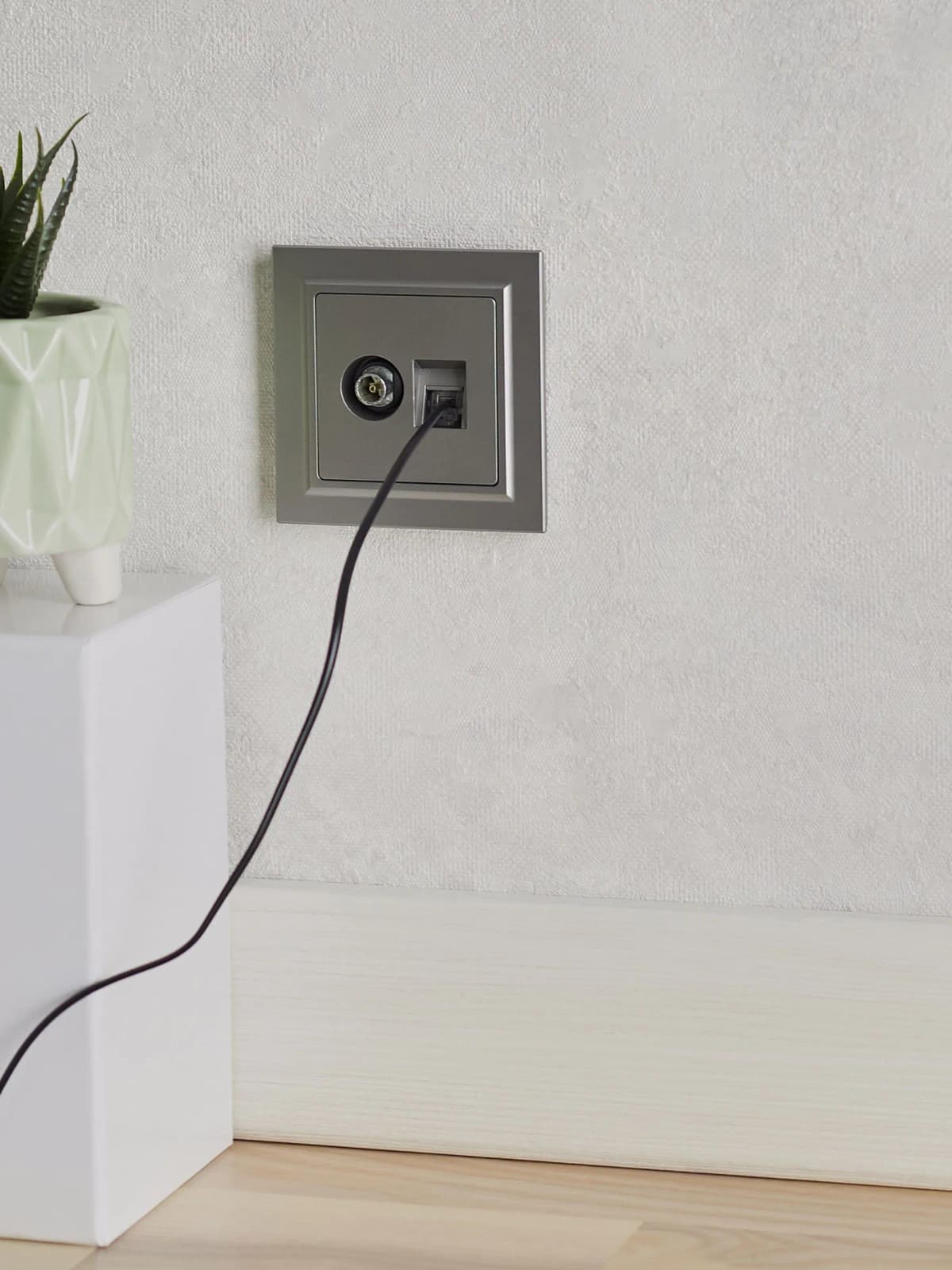 Розетка двойная TV + компьютерная IEK BRITE BR-AK20-1-K46 (сталь), фото 3