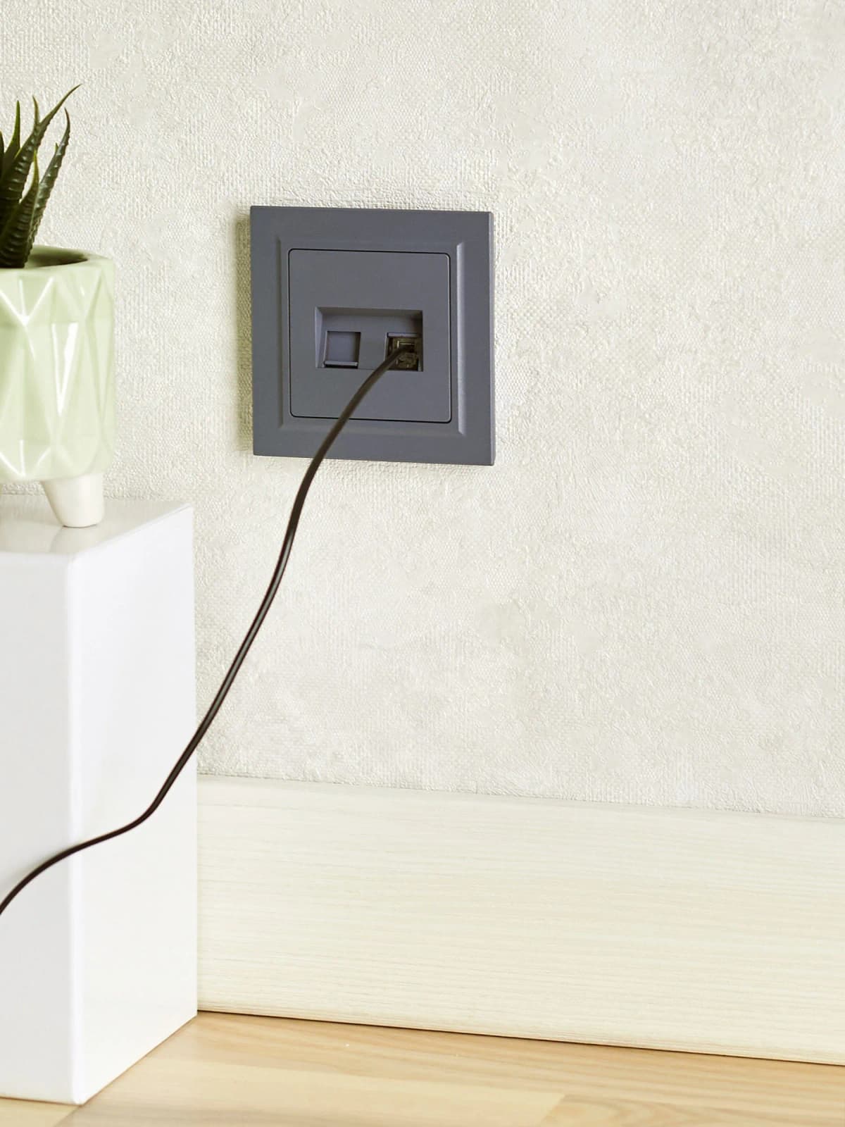 Розетка двойная компьютерная IEK BRITE BR-K20-1-K35 (маренго), фото 4