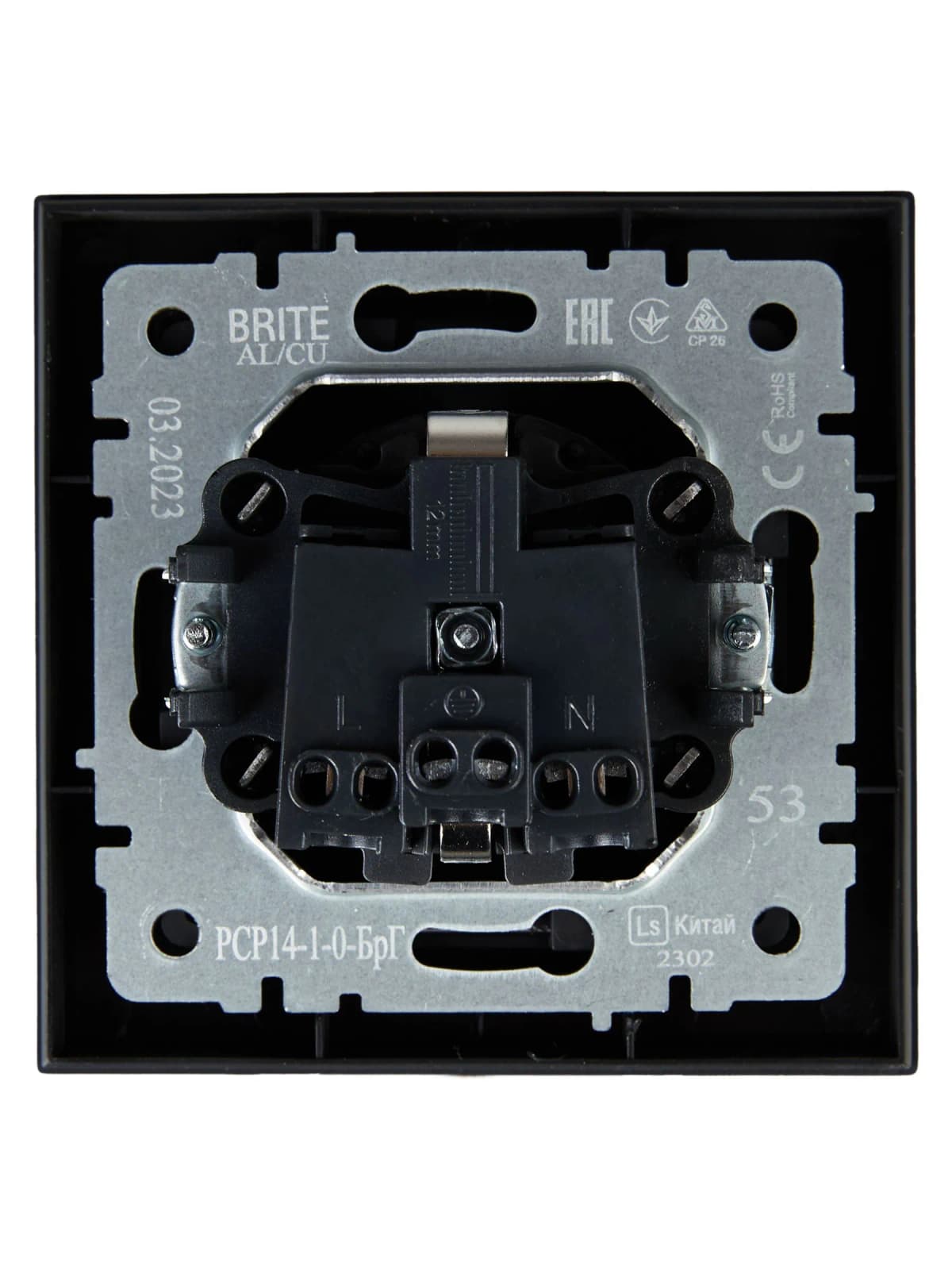 Розетка с заземлением и защитными шторками IEK BRITE BR-R14-16-K53-F (графит), фото 3