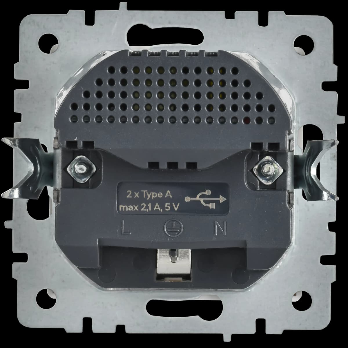 Розетка USB с защитными шторками IEK BRITE BR-R14-16-U21-D21-K91 (белый арктический), фото 4