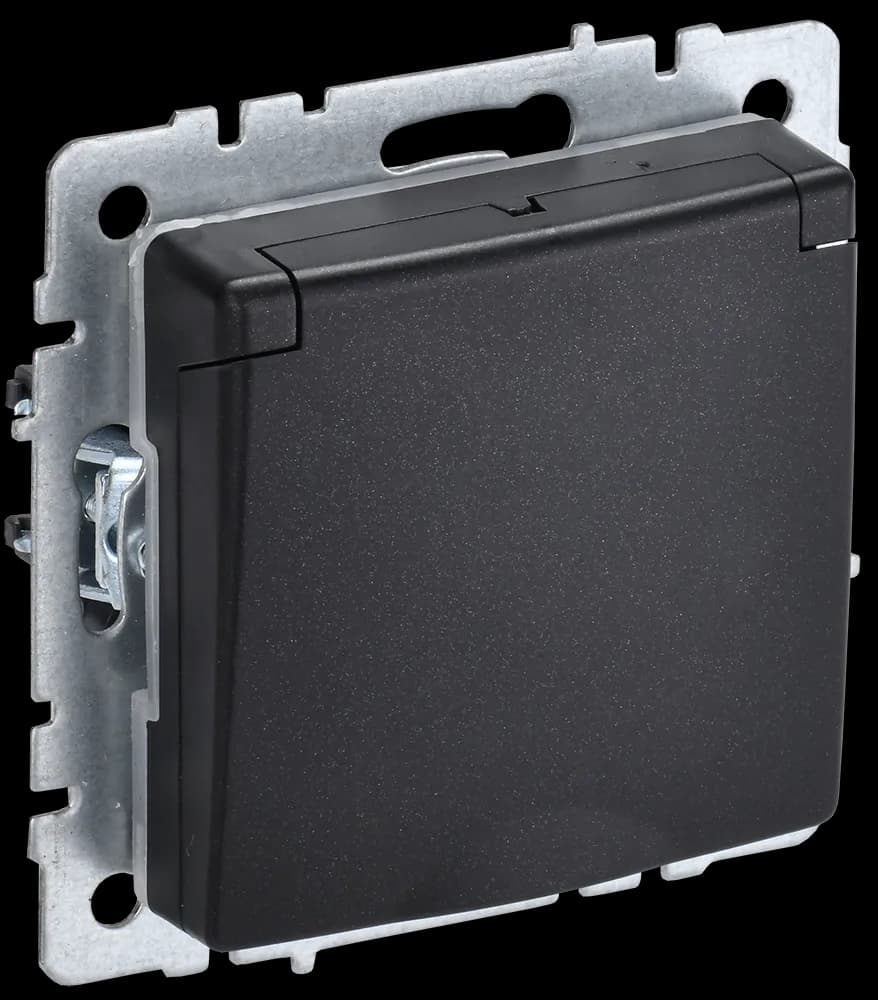Розетка с заземлением, защитными шторками и крышкой IEK BRITE BR-R16-16-K02 (черный)