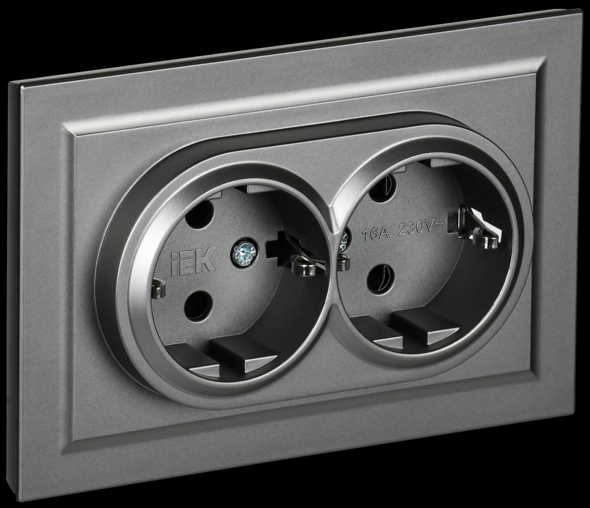 Розетка двойная с заземлением, защитными шторками и рамкой IEK BRITE BR-R24-16-K46-F (сталь)