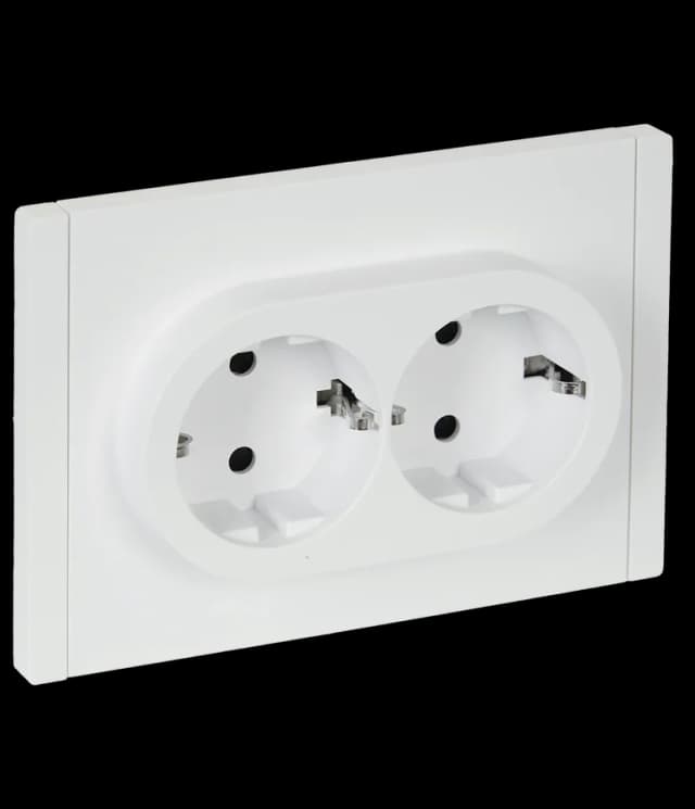 Розетка двойная с заземлением, защитными шторками и рамкой IEK FORTE&PIANO FP-R24-16-1-K01 (белый)