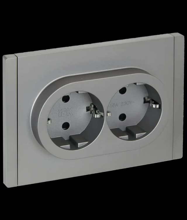 Розетка двойная с заземлением, защитными шторками и рамкой IEK FORTE&PIANO FP-R24-16-1-K46 (сталь)