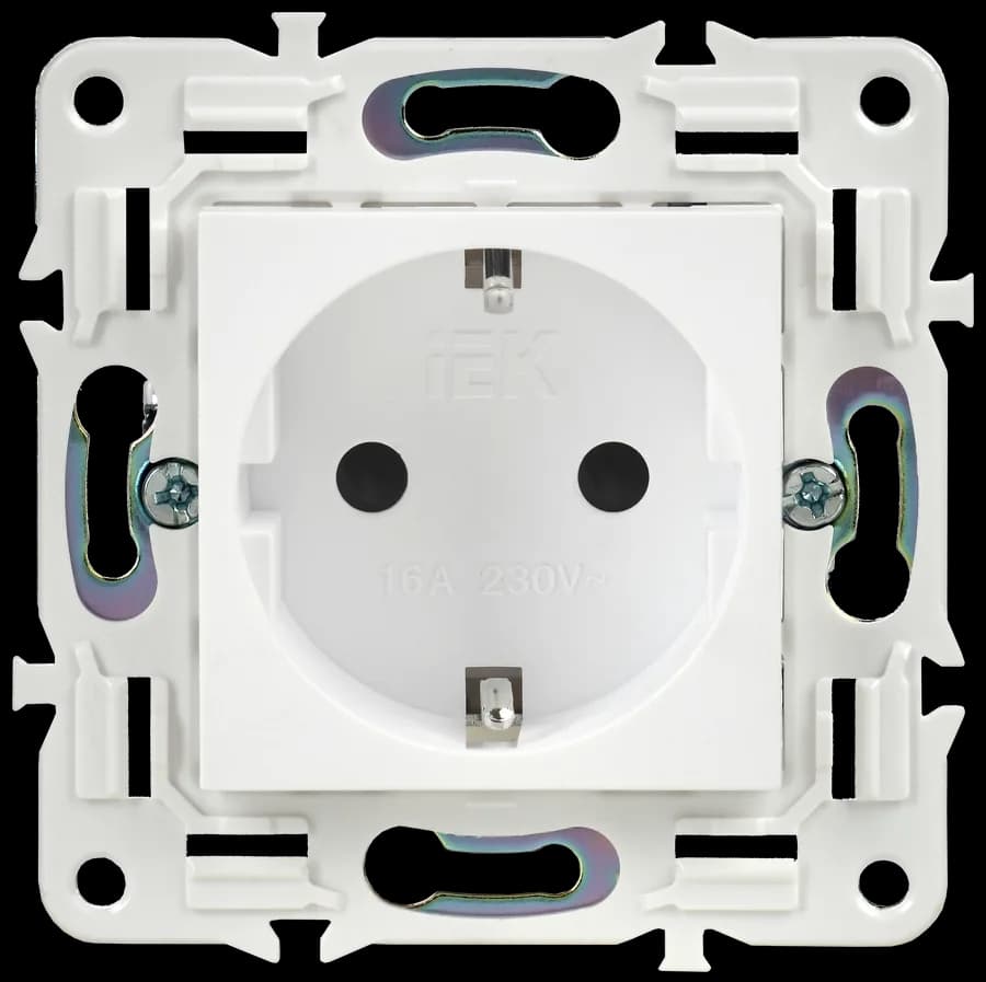 Розетка с заземлением и защитными шторками IEK SKANDY SK-R14-16-K01 (белый арктический), фото 3