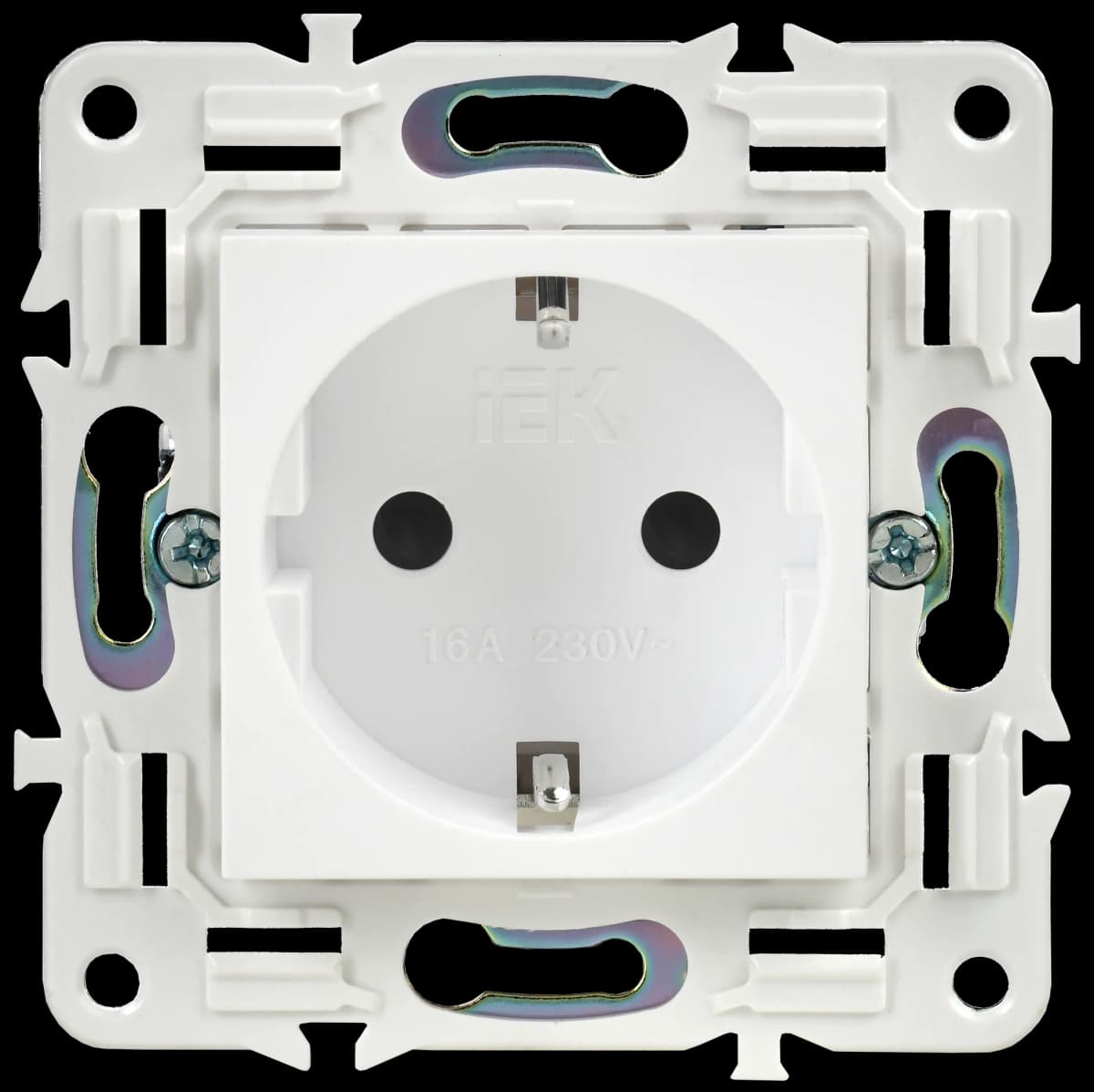 Розетка с заземлением и защитными шторками IEK SKANDY SK-R14-16-K01 (белый арктический), фото 3