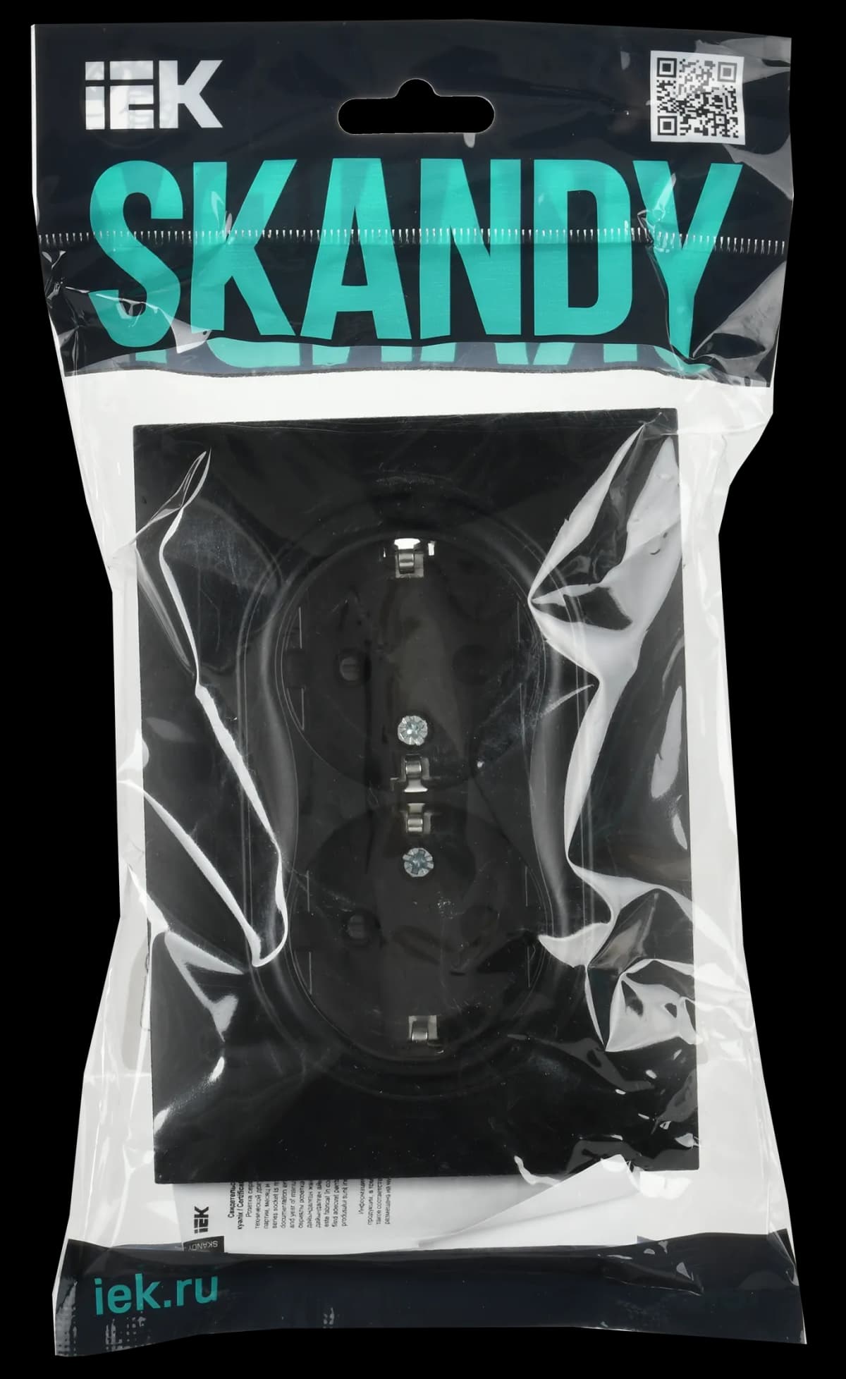 Розетка двойная с заземлением, защитными шторками и рамкой IEK SKANDY SK-R24-16-K02-F (черный), фото 2