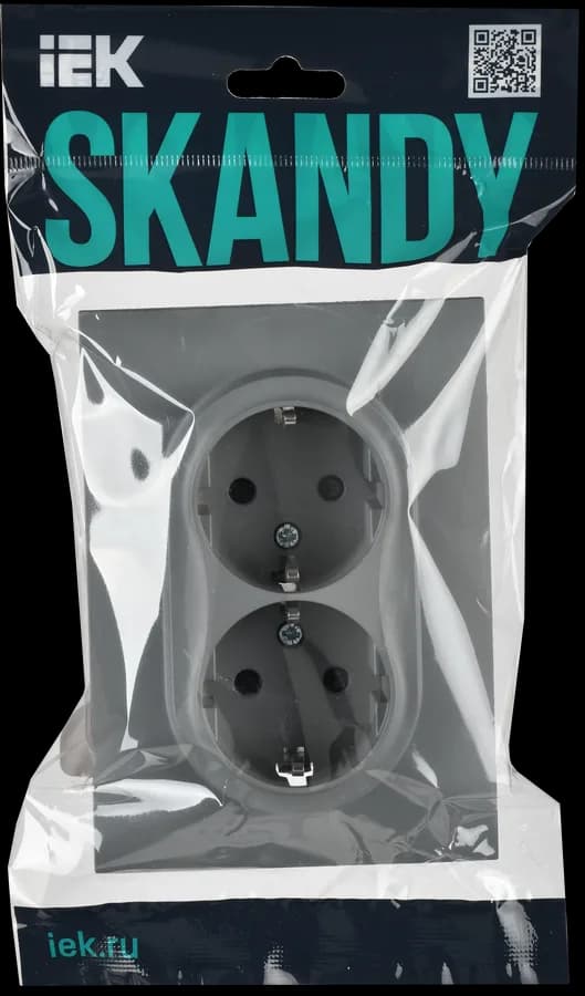 Розетка двойная с заземлением, защитными шторками и рамкой IEK SKANDY SK-R24-16-K03-F (серый), фото 2