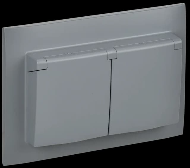 Розетка двойная с заземлением, крышкой и рамкой IEK SKANDY SK-R26-16-44-K03-F (серый)