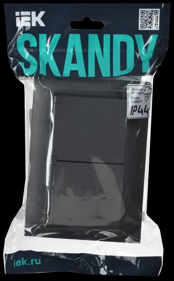 Розетка двойная с заземлением, защитными шторками, крышкой и рамкой IEK SKANDY SK-R26-16-44-K48-F (титан), фото 2