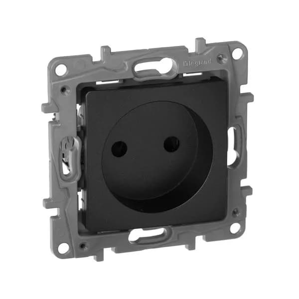 Розетка без заземления со шторками Legrand Etika 672634 (антрацит)
