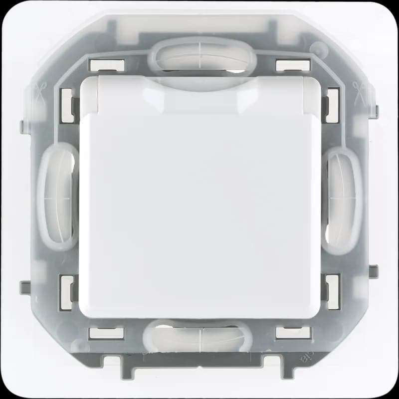Розетка с заземлением со шторками с крышкой влагозащищённая IP44 Legrand Inspiria 673740 (белый)