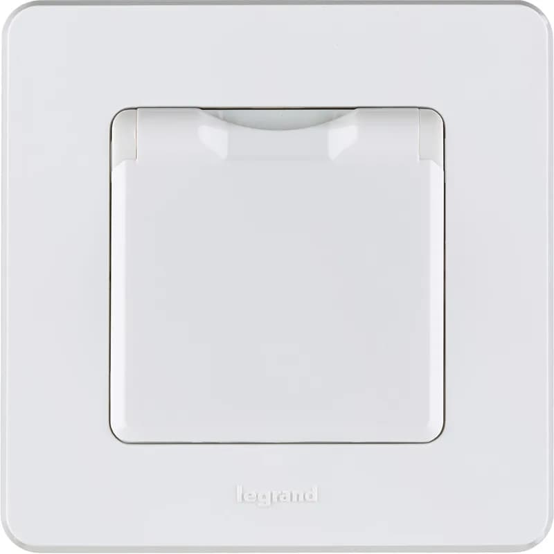 Розетка с заземлением со шторками с крышкой влагозащищённая IP44 Legrand Inspiria 673740 (белый), фото 2