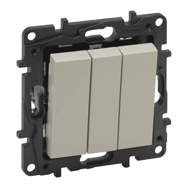 Выключатель 3-клавишный Legrand Structura 764021 (слоновая кость)