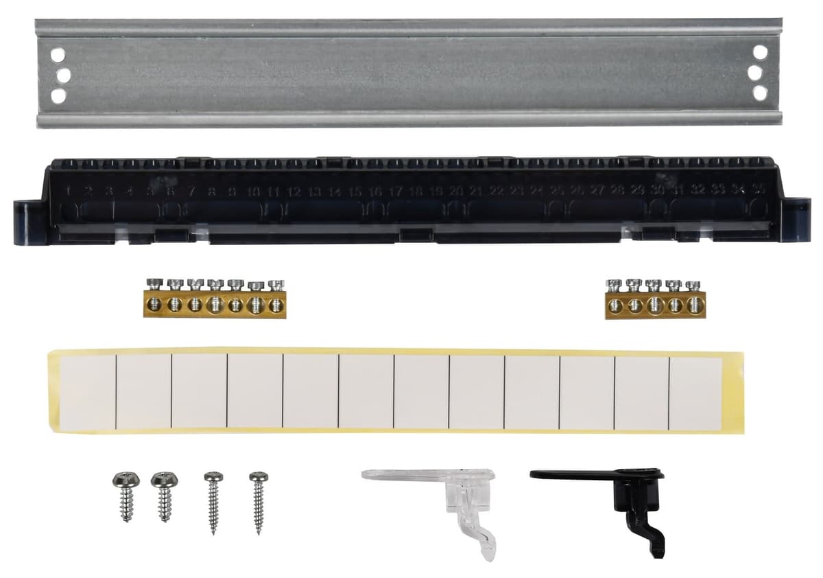 Бокс пластиковый навесной IEK UNION Compact UIC-KP12-N-12-41-K01, ЩРН-П-12, на 12 модулей, 1 ряд, черная прозрачная дверь, IP41, белый