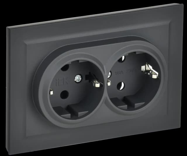 Розетка двойная с заземлением и рамкой IEK BRITE BR-R21-16-K53-F (графит)
