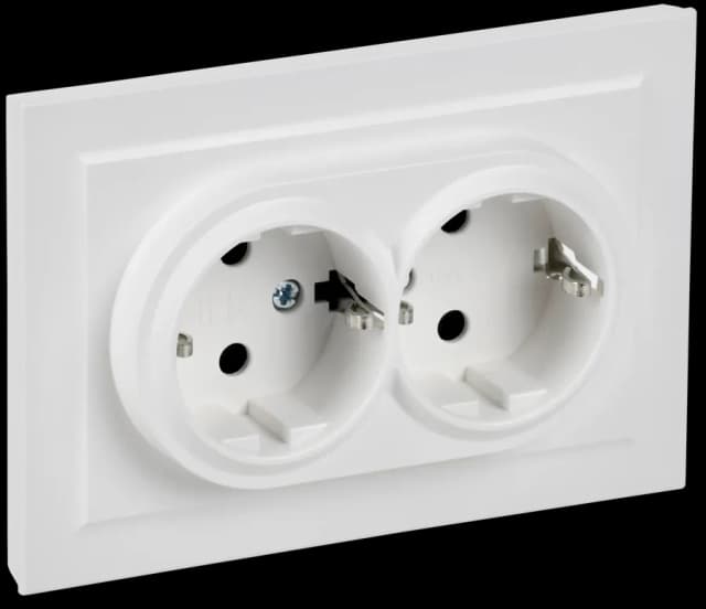Розетка двойная без заземления с защитными шторками и рамкой IEK BRITE BR-R24-16-K91-F (белый арктический)