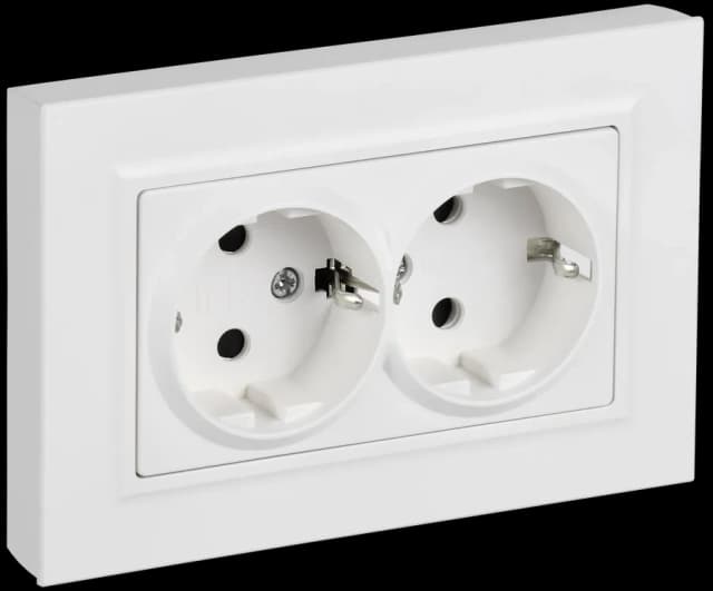 Розетка двойная без заземления с защитными шторками и рамкой IEK BRITE BR-R28-16-K91-F (белый арктический)