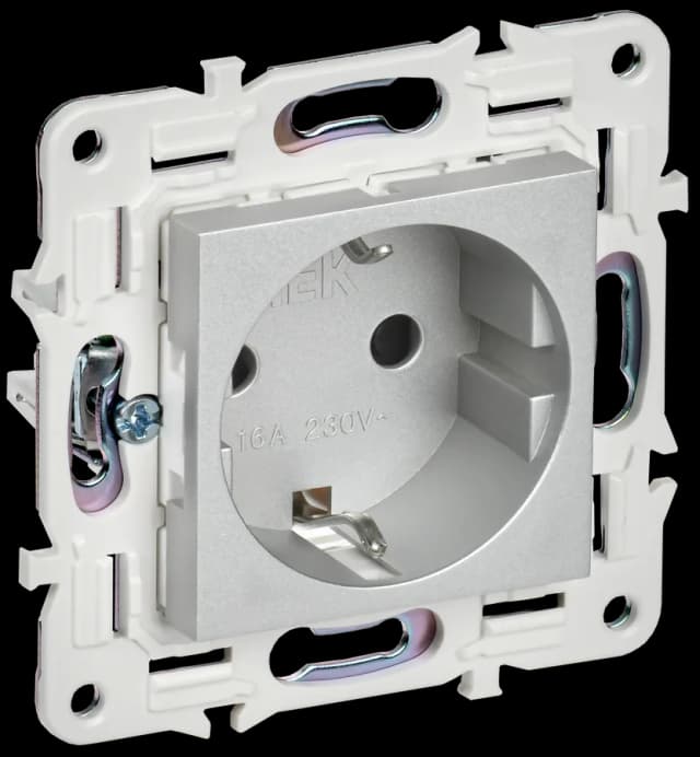 Розетка с заземлением и защитными шторками IEK SKANDY SK-R14-16-K23 (серебряный)